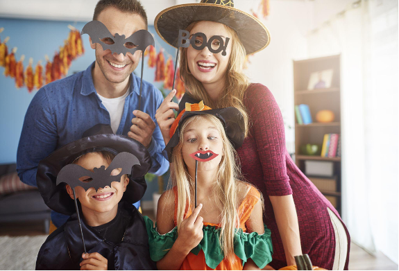 Goofy picture of family on Halloween